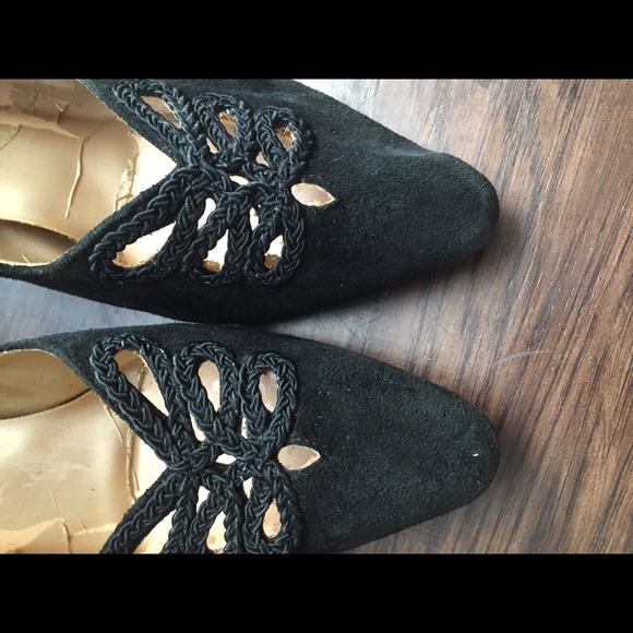 BLACK HEELS - Picture 3 of 8